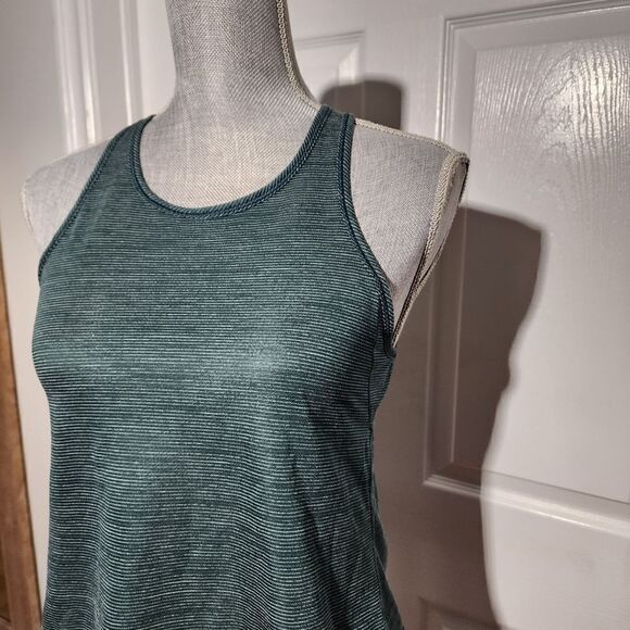 LULULEMON singlet   - Picture 2 of 3